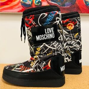 Moschino Graffiti Print Moon Boots Ponyhair Lace-Up Boots